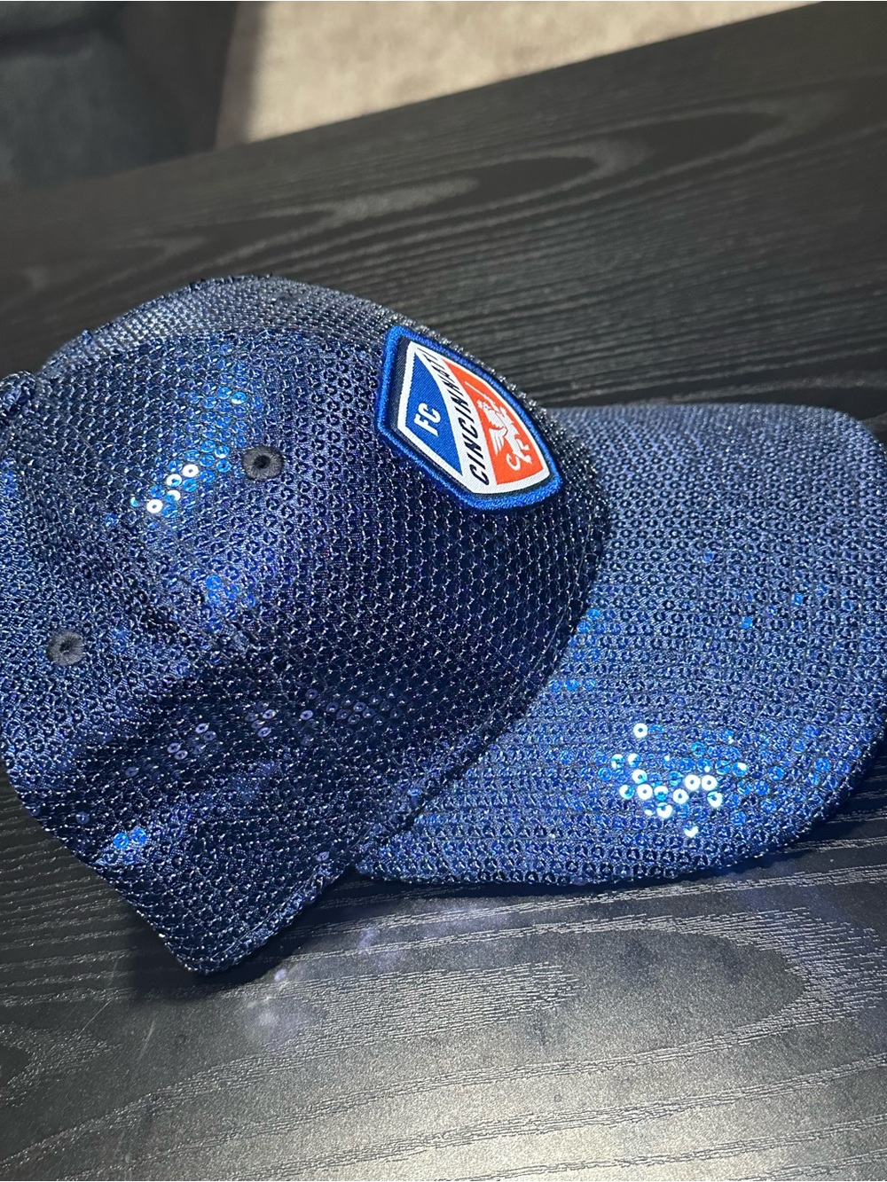 NWT New Era FC Cincinnati Blue Sequin Women’s 9FORTY Official MLS Glam Cap - Picture 6 of 9